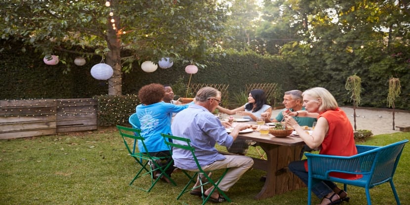 backyard-picnic